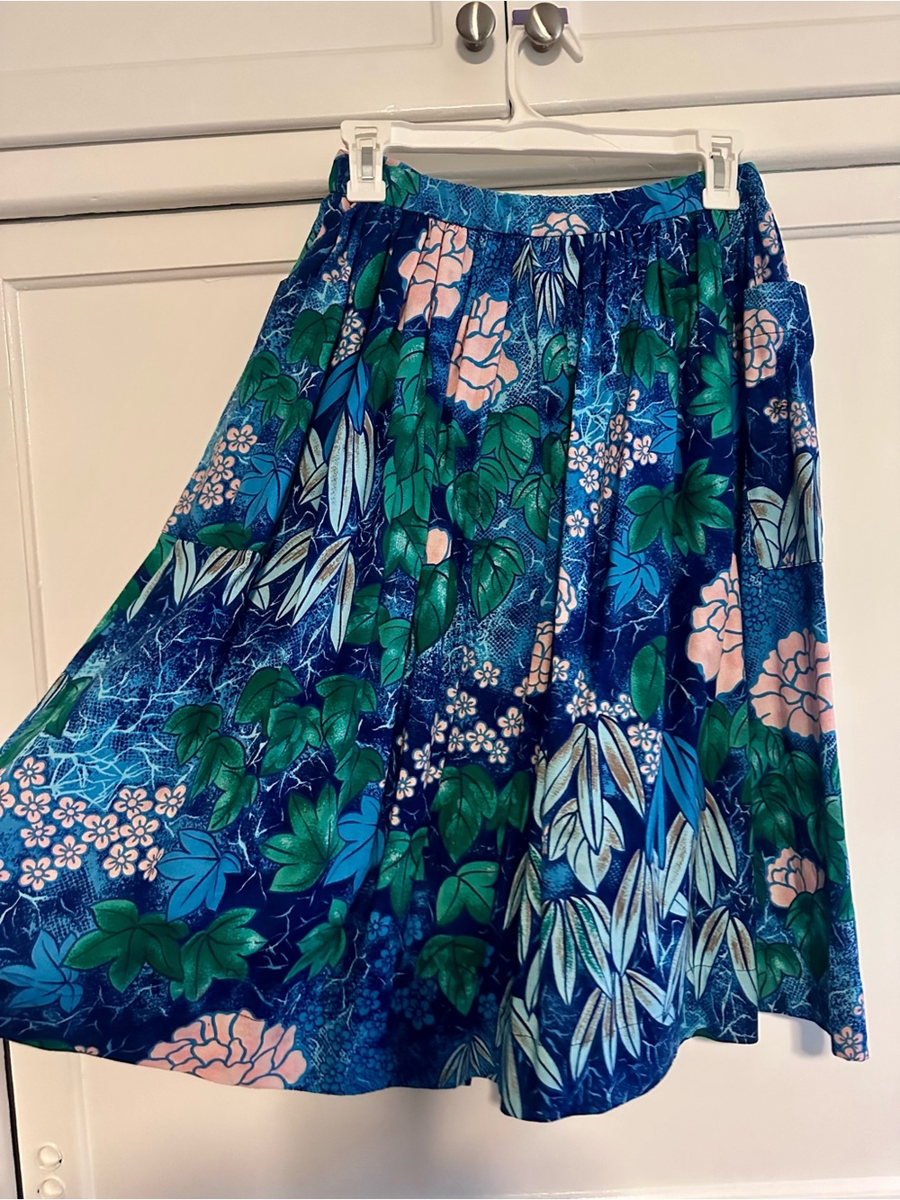 Scout 1940’s inspired blue floral barkcloth midi skirt, pockets, buttons, medium - Picture 7 of 9